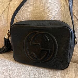 Gucci crossbody purse